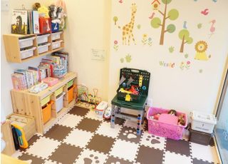 小さなお子様も通い易い歯科医院です！